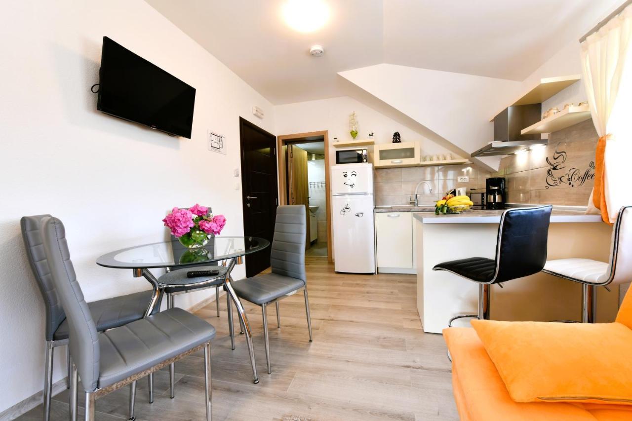 House Jelena Apartment Seliste Dreznicko Ngoại thất bức ảnh