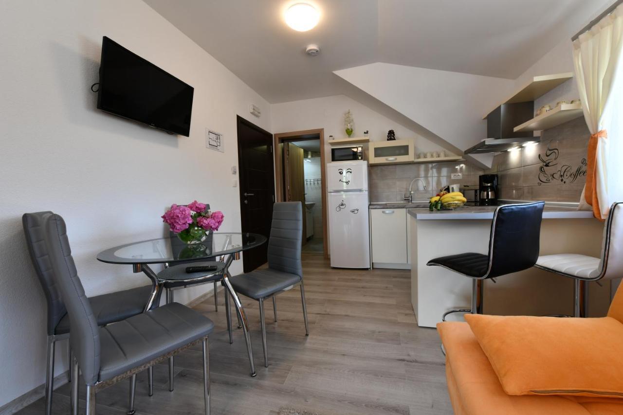 House Jelena Apartment Seliste Dreznicko Ngoại thất bức ảnh