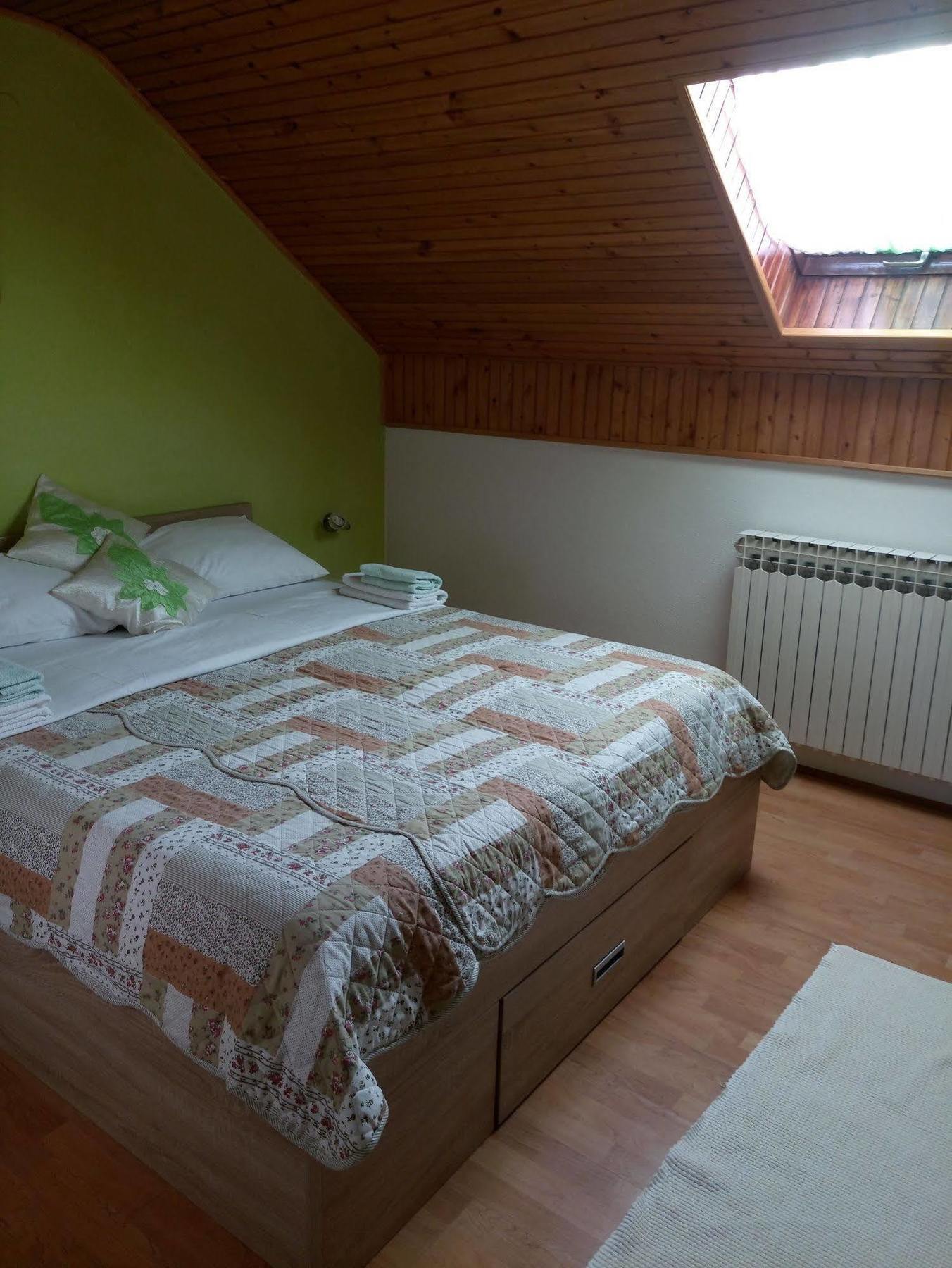 House Jelena Apartment Seliste Dreznicko Ngoại thất bức ảnh